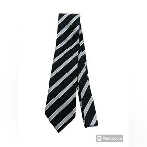 Donald J Trump Signature Collection Black and Gray Striped 100% Silk Tie
